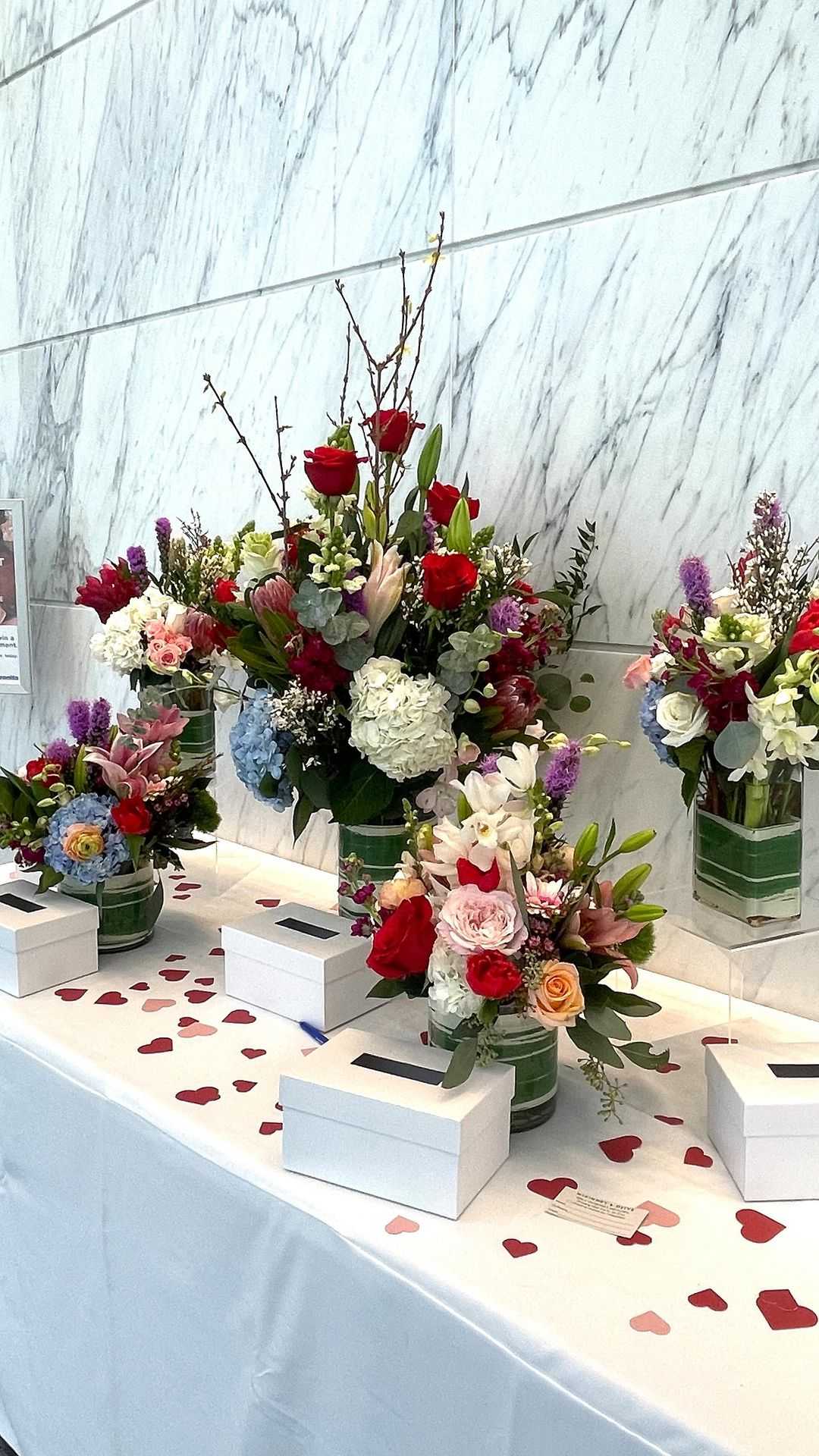 Love was in full bloom at McKinney & Olive’s Valentine’s Day pop-up with @chocolatesecrets! The Property Experience Team spread the love with a flower arrangement giveaway gifting five customers stunning flowers by @flowersbyterranova. 🌹 Congratulations to our lucky winners!